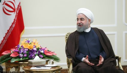 تقدیم استوارنامه سفرای جدید سه کشور خارجی به روحانی. تصاویر