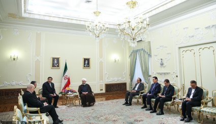 تقدیم استوارنامه سفرای جدید سه کشور خارجی به روحانی. تصاویر