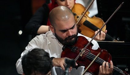 اجرای ارکستر سمفونیک تهران به رهبری شهرداد روحانی/ تصاویر
