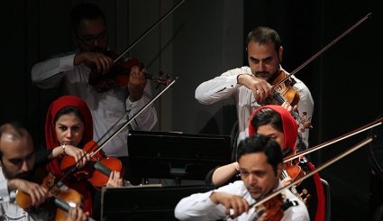 اجرای ارکستر سمفونیک تهران به رهبری شهرداد روحانی/ تصاویر
