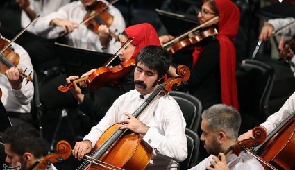 اجرای ارکستر سمفونیک تهران به رهبری شهرداد روحانی/ تصاویر
