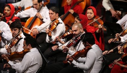 اجرای ارکستر سمفونیک تهران به رهبری شهرداد روحانی/ تصاویر
