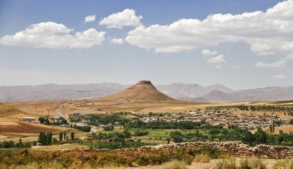 تخت سلیمان ، یادگاری به قدمت ۳۰۰۰ سال