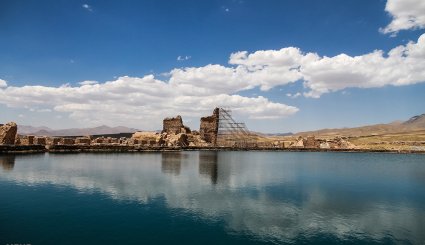 تخت سلیمان ، یادگاری به قدمت ۳۰۰۰ سال