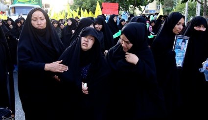 تشییع پیکر ۱۹ شهید دفاع مقدس