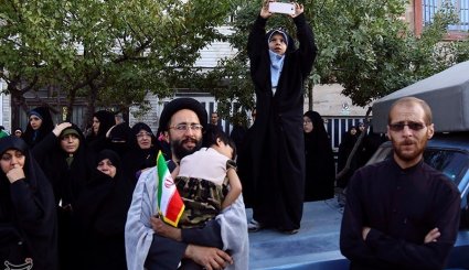 تشییع پیکر ۱۹ شهید دفاع مقدس