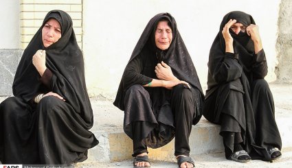 تشییع پیکر مطهر 11 شهید دفاع مقدس در بوشهر