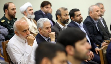 دیدار مسئولان و فعالان فرهنگی استان‌های یزد و همدان با رهبر انقلاب. تصاویر