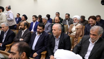 دیدار مسئولان و فعالان فرهنگی استان‌های یزد و همدان با رهبر انقلاب. تصاویر