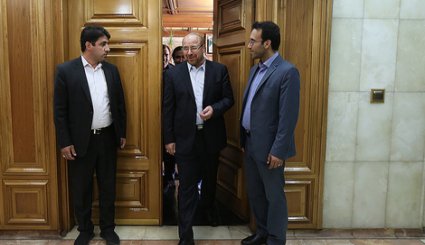 وقتی قالیباف عکاس شد