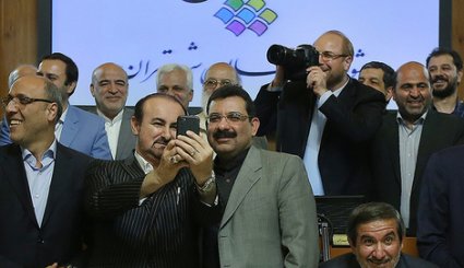 وقتی قالیباف عکاس شد