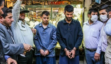 بازسازی صحنه جرم سرقت مسلحانه از طلافروشی. تصاویر
