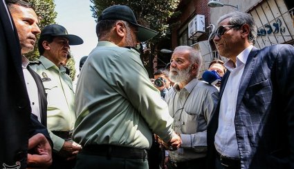بازسازی صحنه جرم سرقت مسلحانه از طلافروشی. تصاویر
