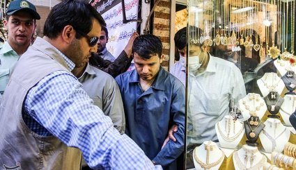 بازسازی صحنه جرم سرقت مسلحانه از طلافروشی. تصاویر
