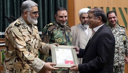 مراسم آغاز دوره بیست و هشتم دانشجویان دانشگاه دافوس. تصاویر