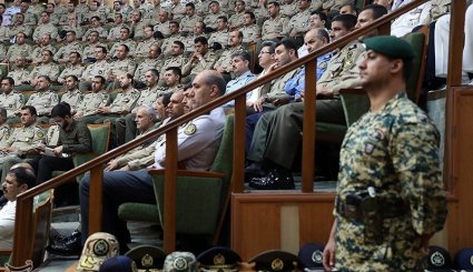 مراسم آغاز دوره بیست و هشتم دانشجویان دانشگاه دافوس. تصاویر