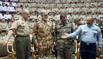 مراسم آغاز دوره بیست و هشتم دانشجویان دانشگاه دافوس. تصاویر