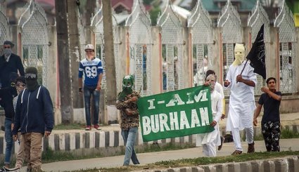 درگیری پلیس هند و نمازگزاران عید قربان در کشمیر