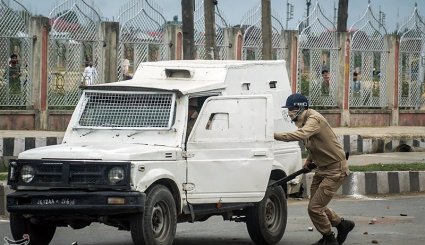 درگیری پلیس هند و نمازگزاران عید قربان در کشمیر