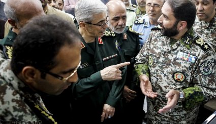 بازدید سرلشکر باقری از قرارگاه پدافند هوایی خاتم‌الانبیا. تصاویر