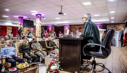 بازدید سرلشکر باقری از قرارگاه پدافند هوایی خاتم‌الانبیا. تصاویر