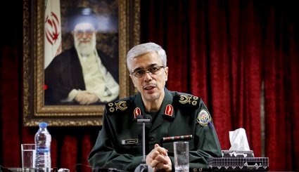 بازدید سرلشکر باقری از قرارگاه پدافند هوایی خاتم‌الانبیا. تصاویر