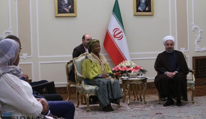 دیدار رئیس مجلس آفریقای جنوبی با روحانی. تصاویر