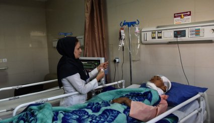 روند خدمات رسانی به دانش آموزان حادثه واژگونی اتوبوس. تصاویر
