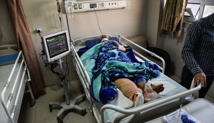 روند خدمات رسانی به دانش آموزان حادثه واژگونی اتوبوس. تصاویر