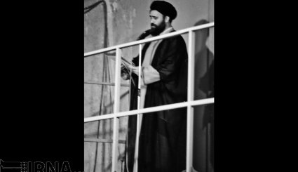 13شهریور 1364  تنفیذ حکم ریاست جمهوری حضرت آیت الله خامنه ای