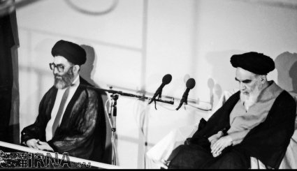 13شهریور 1364  تنفیذ حکم ریاست جمهوری حضرت آیت الله خامنه ای