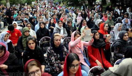 افتتاح نمایشگاه «کره از نمای نزدیک»