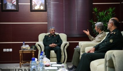 دیدار فرمانده کل سپاه پاسداران انقلاب اسلامی با وزیر دفاع و پشتیبانی نیروهای مسلح-تصاویر