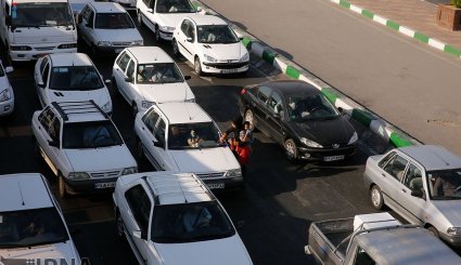 پشت چراغ قرمز + تصاویر