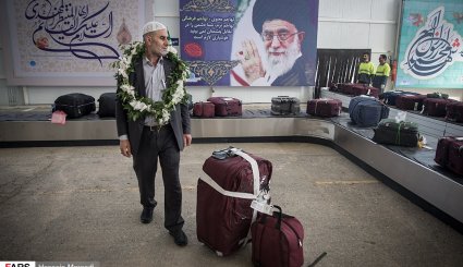 بازگشت اولین کاروان حجاج ایرانی به کشور
