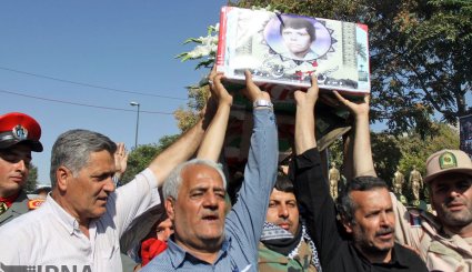 تبریز/تشییع پیکر مطهر فهمیده آذربایجان‎ + تصاویر