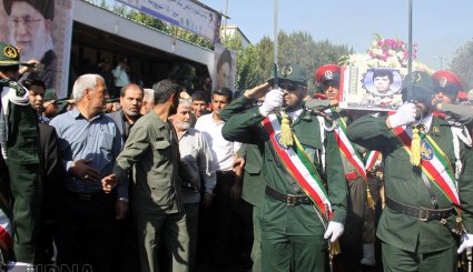 تبریز/تشییع پیکر مطهر فهمیده آذربایجان‎ + تصاویر