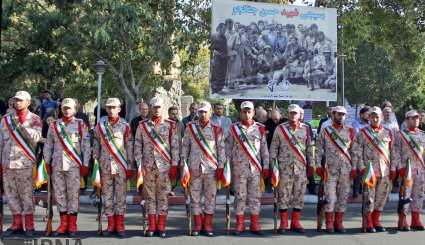 تبریز/تشییع پیکر مطهر فهمیده آذربایجان‎ + تصاویر