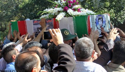 تبریز/تشییع پیکر مطهر فهمیده آذربایجان‎ + تصاویر