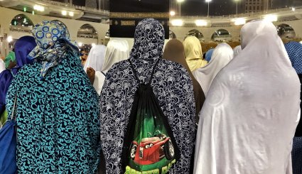 زائران حرم امن الهی + تصاویر