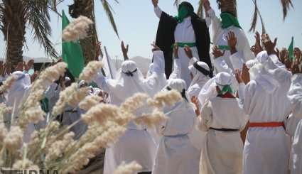 بازسازی واقعه تاریخی غدیر خم در استان خراسان جنوبی + تصاویر
