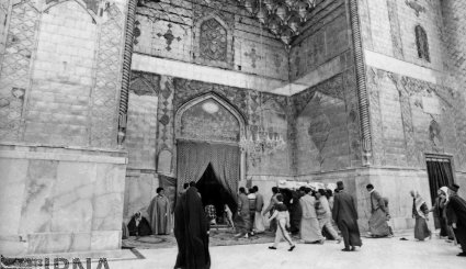 بارگاه ملکوتی حضرت امیر المومنین علی (ع) در سال 1369 + تصاویر