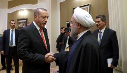 تصاویر دیدار رئیسان جمهوری ایران و ترکیه در آستانه