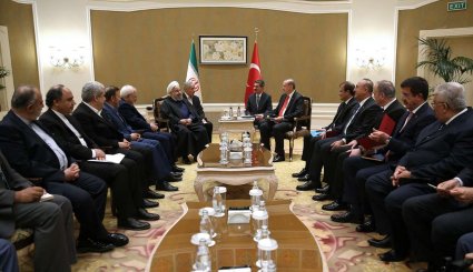 تصاویر دیدار رئیسان جمهوری ایران و ترکیه در آستانه