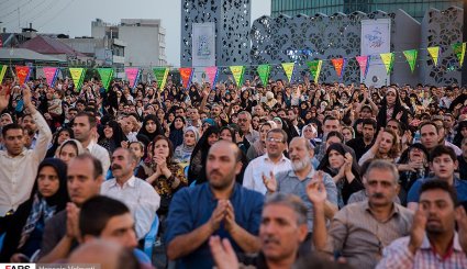 جشن بزرگ عید غدیر در میدان امام حسین ع
