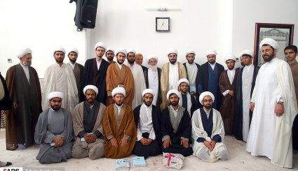 مراسم عمامه گذاری طلاب حوزه علمیه قم