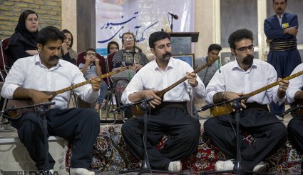 نخستین جشنواره «کهن آواهای تنبور»

