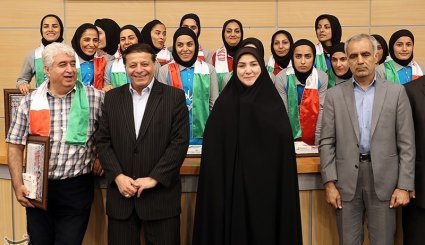 مراسم بدرقه تیم های ملی فوتسال بانوان و آقایان به مسابقات آسیایی داخل سالن