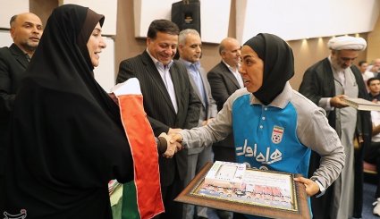 مراسم بدرقه تیم های ملی فوتسال بانوان و آقایان به مسابقات آسیایی داخل سالن
