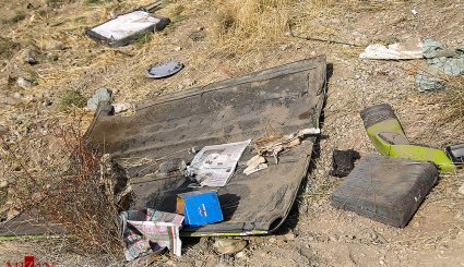 تصاویر از سقوط اتوبوس مسافربری به دره جاجرود
